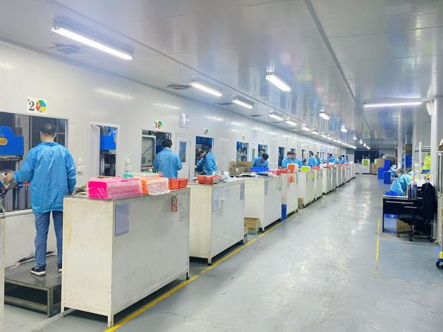 Silicone molding workshop production lines